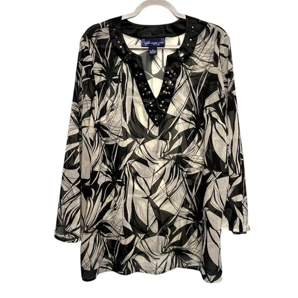 Susan Graver Women's 1X Tunic Top Black White Leaf Print Sequin Detail - Picture 1 of 6